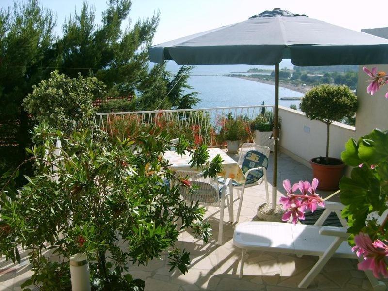 Apartment In Omis With Sea View, Balcony, Air Conditioning, Wi-Fi Exterior foto
